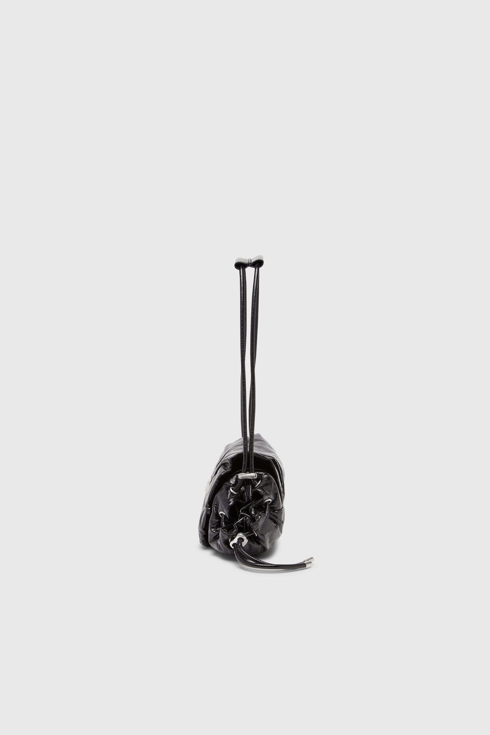 Diesel - SCRUNCH-D SHOULDER S, Woman's Scrunch-D-Small shoulder bag in shiny scrunched leather in Black - 5