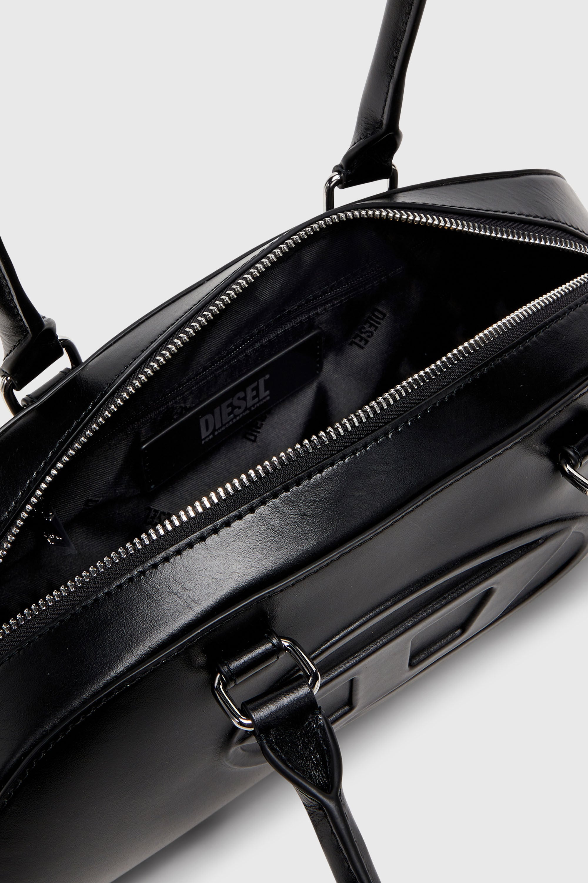 Diesel - 1DR DOME SHOULDER EW, Woman's 1DR Dome - Elongated bowling bag in leather in Black - 3