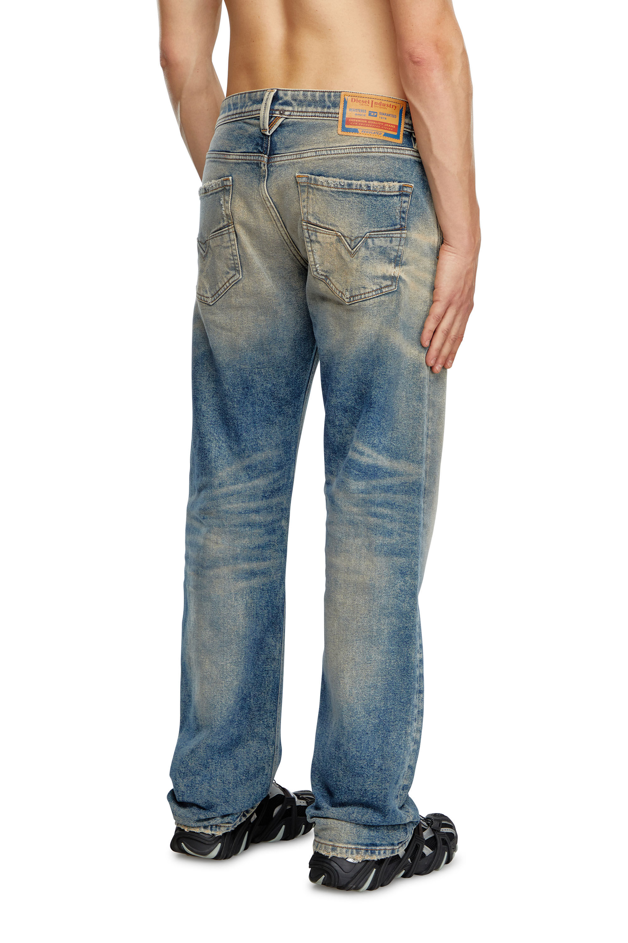 Diesel - Man's Straight Jeans 1985 Larkee 09K32, Medium blue - 4