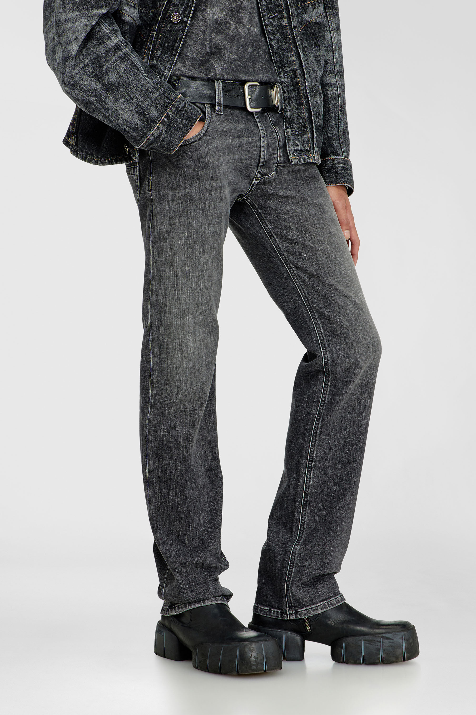 Diesel - Man's Regular Jeans 1985 Larkee 0HDBD, Black/Dark grey - 7