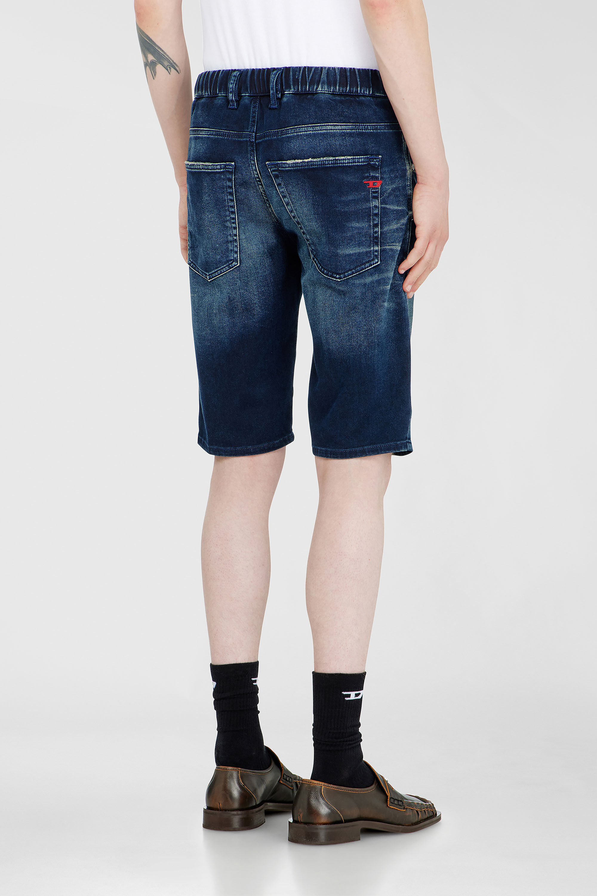 Diesel - 2033 D-KROOLEY-SHORT-BW JOGG, Man's Chino shorts in shaded JoggJeans in Dark Blue - 4