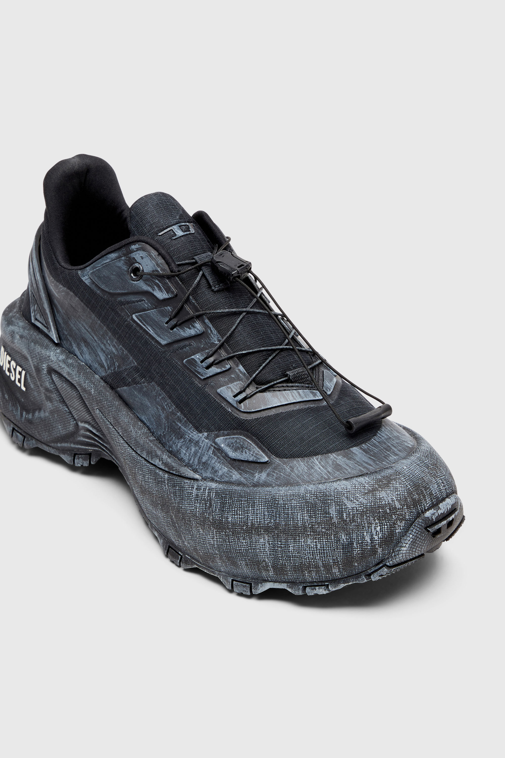 Diesel - D-CAGE RUNNER, Man's D-Cage-Distressed chunky sneakers in ripstop in Black - 6