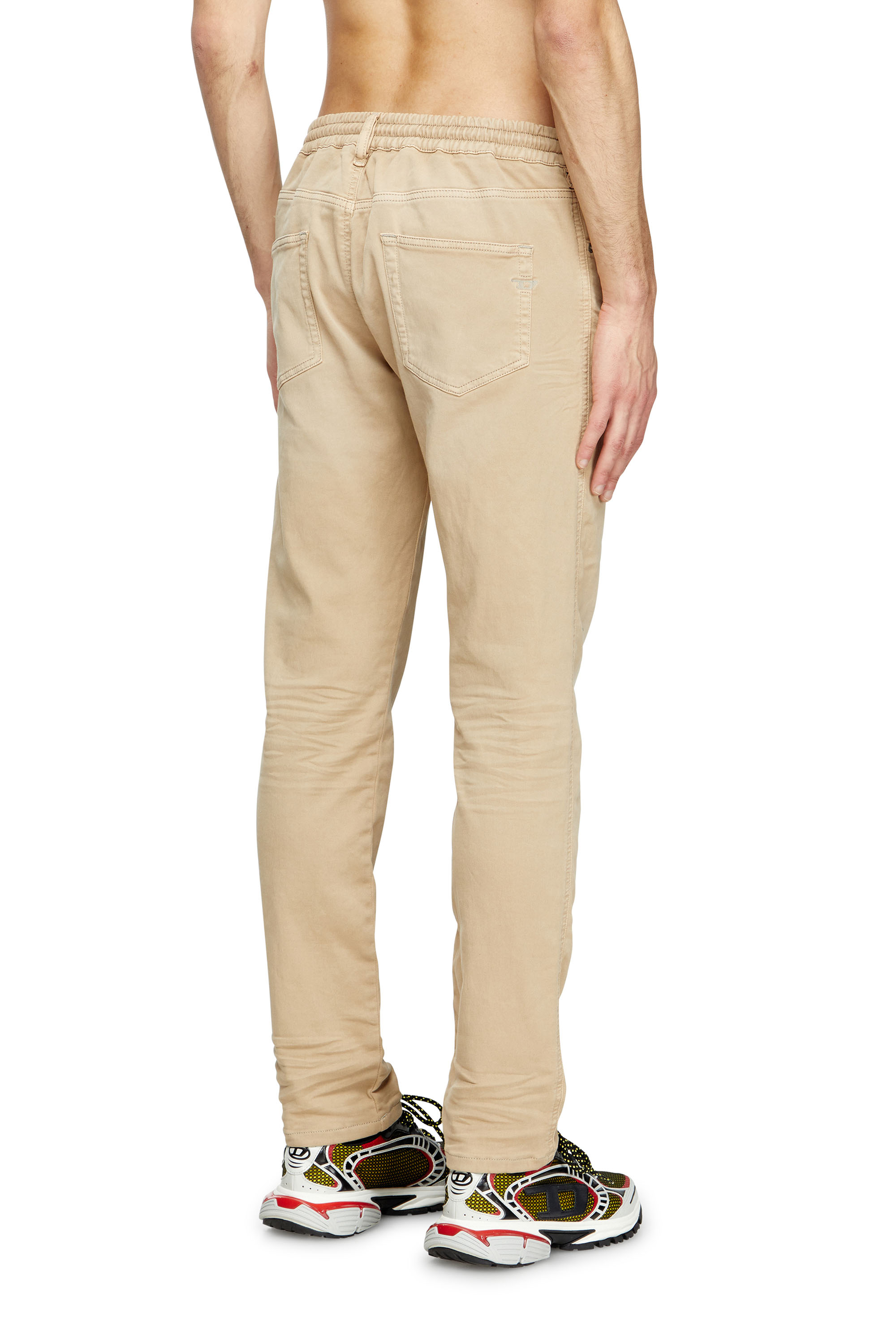 Slim 2062 D-Strukt Joggjeans® 0670M, Light Brown Diesel - Man's Slim 2062 D-Strukt Joggjeans® 0670M, Light Brown - 4