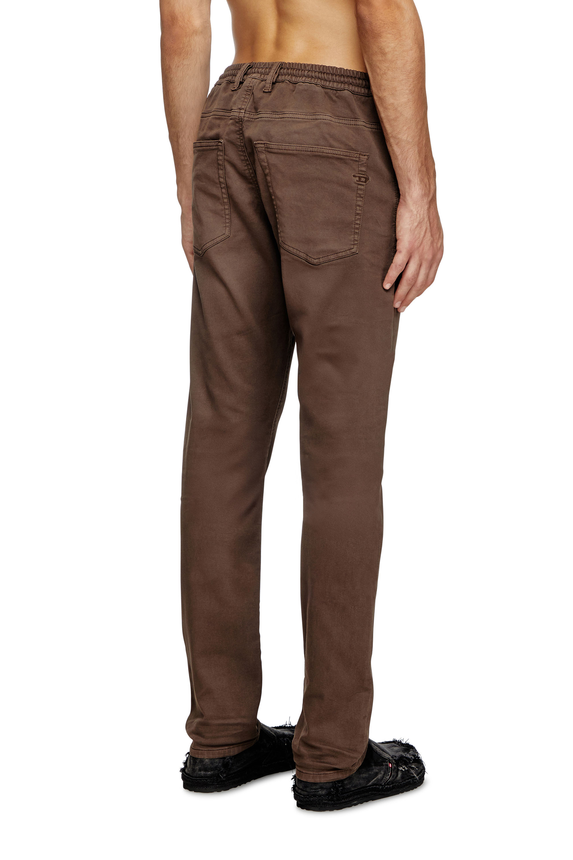 Diesel - Man's Regular 2030 D-Krooley Joggjeans® 0670M, Brown - 2