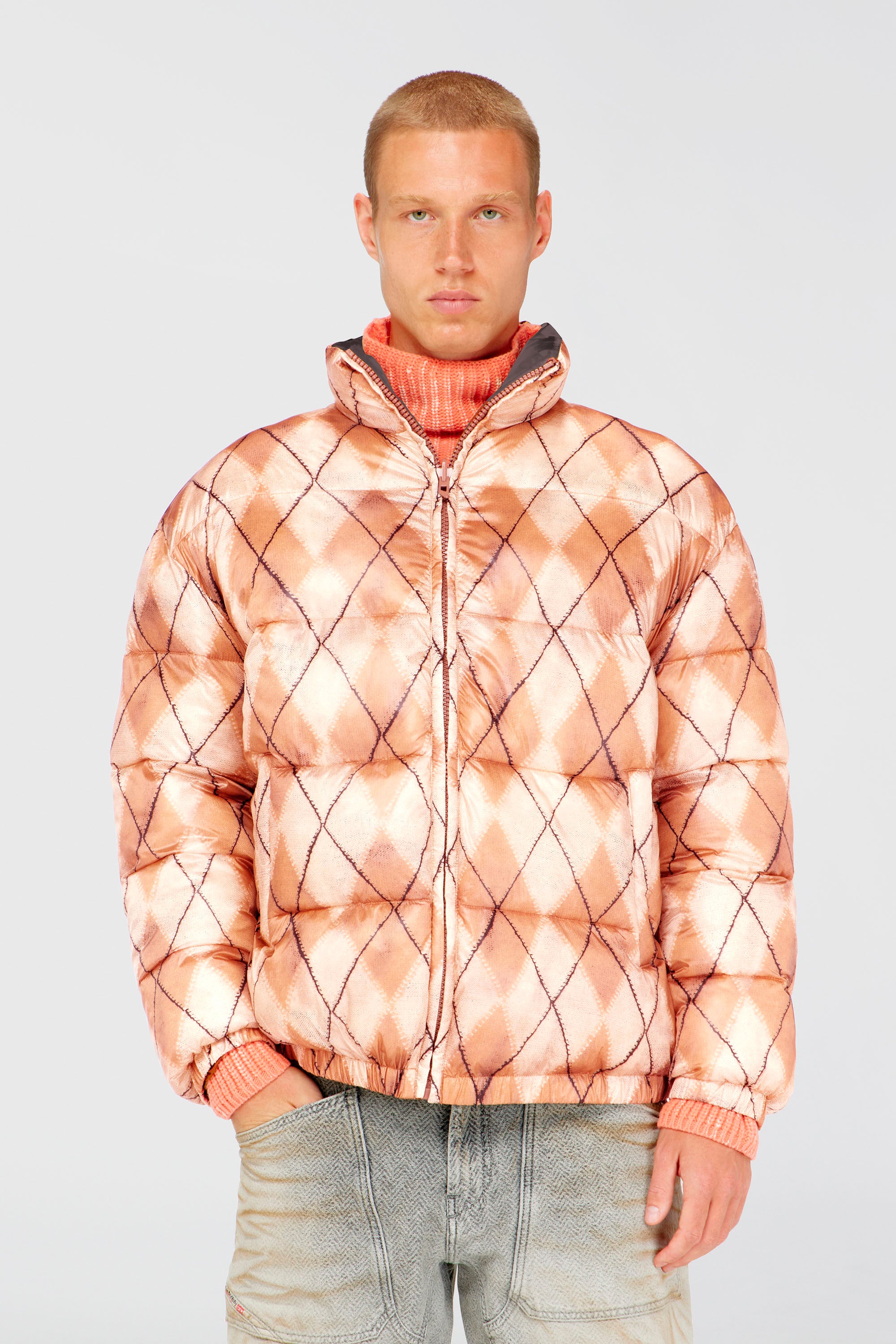 Diesel - W-BOURB-DLCK, Man's Reversible puffer jacket with argyle print in Beige/Grey - 3