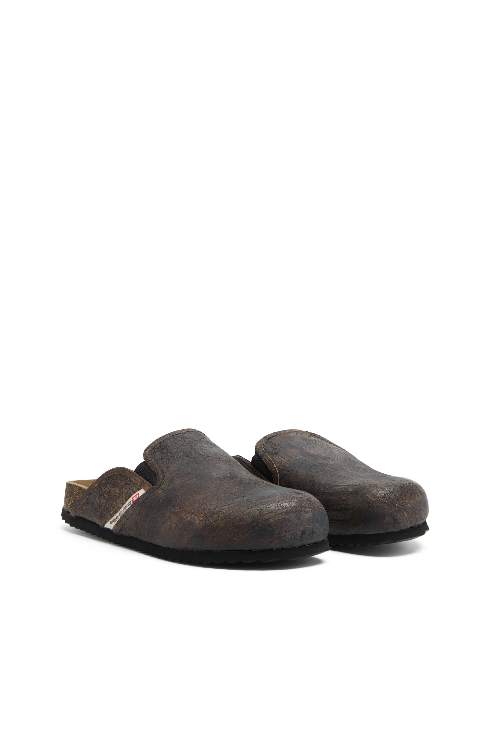 Diesel - D-WOODSTOCK SLIP-ON, Man's D-Woodstock-Clogs in crackle-effect suede in Brown - 2