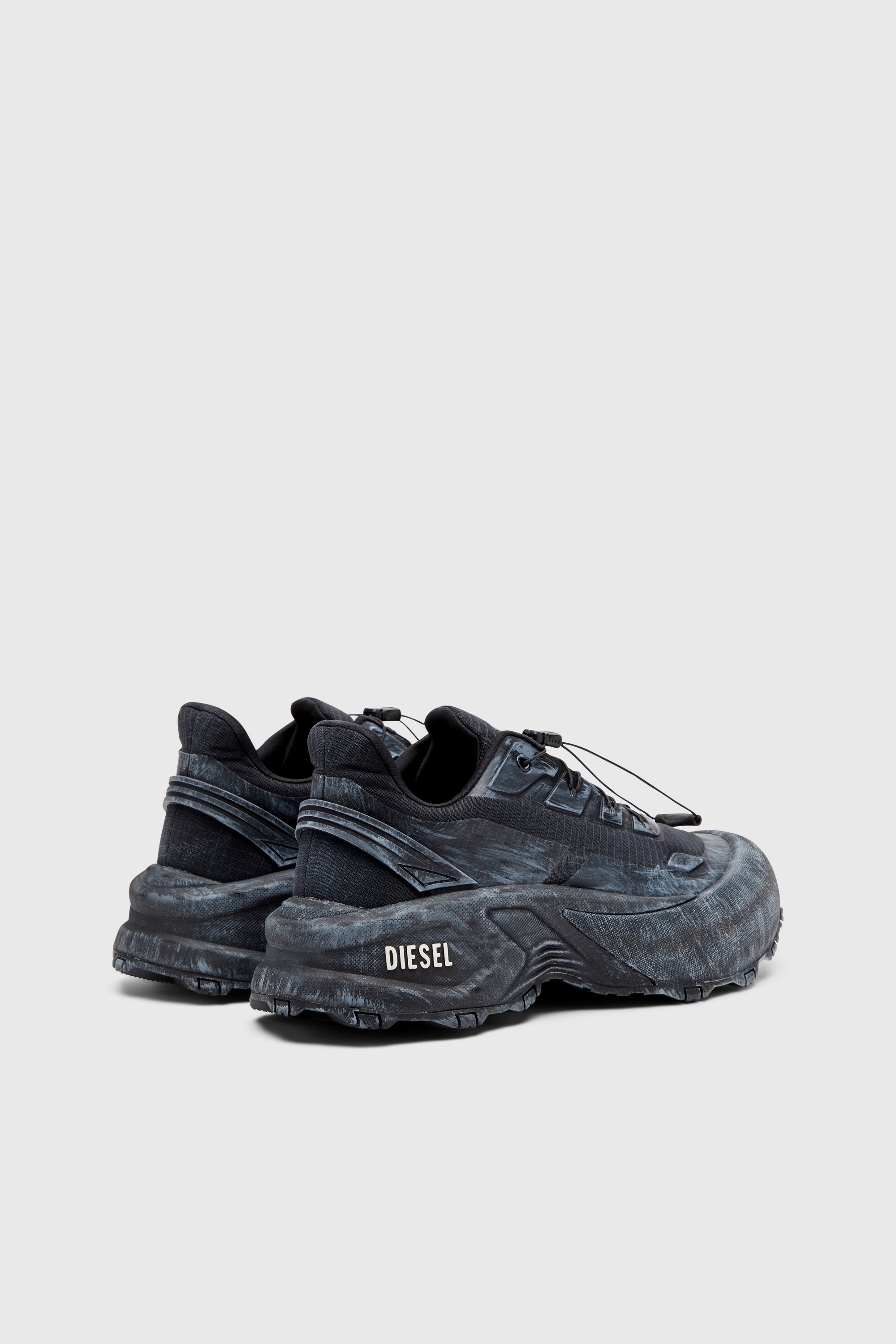 Diesel - D-CAGE RUNNER, Man's D-Cage-Distressed chunky sneakers in ripstop in Black - 3