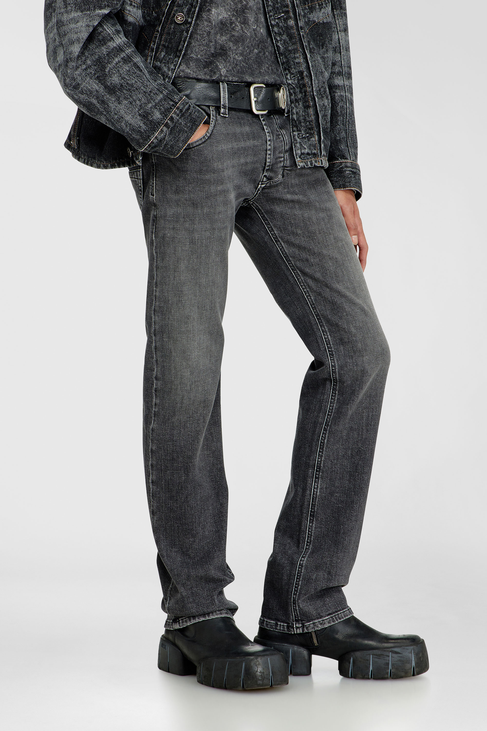 Diesel - Man's Regular Jeans 1985 Larkee 0HDBD, Black/Dark grey - 7